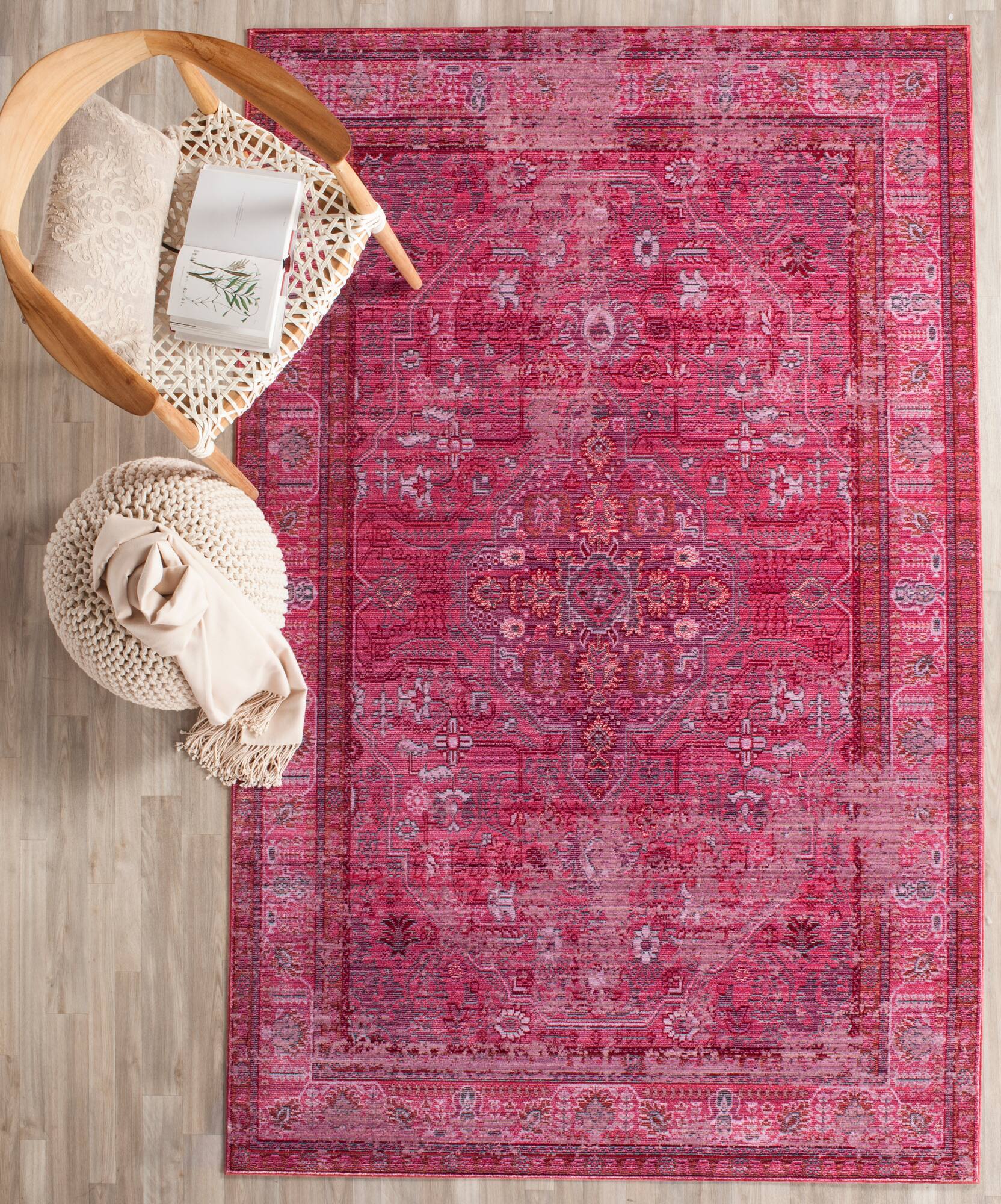 Valencia Transitional Contemporary 4' X 6' Area Rug